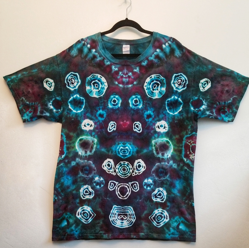 Men's XL Hand Tied & Died One-of-a-kind T-shirt